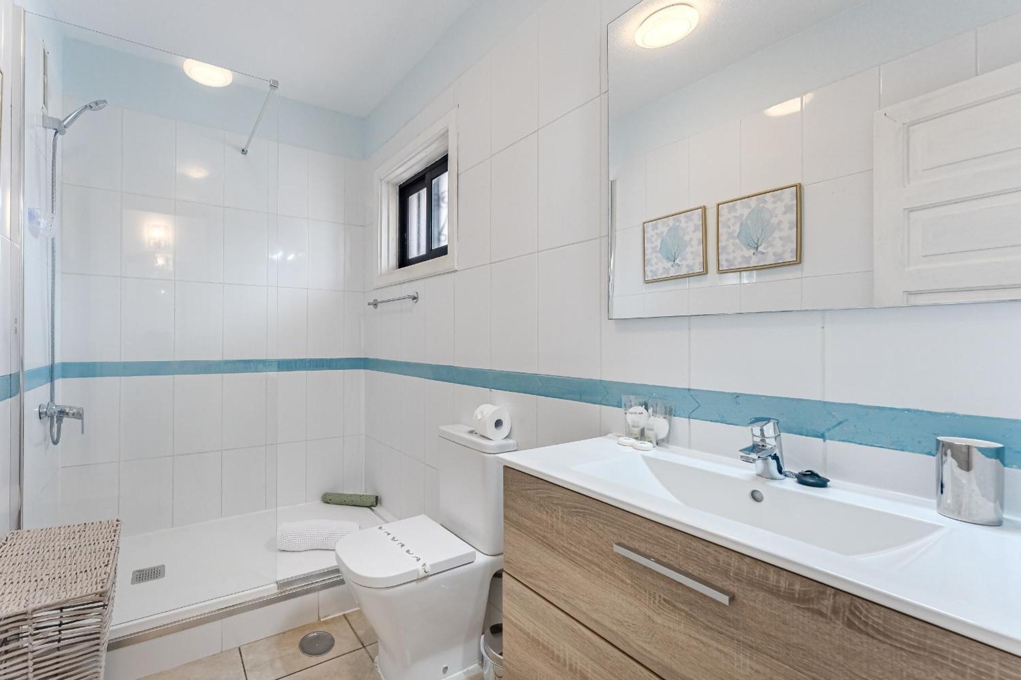 Blue Cristianos By Welcome Tenerife Los Cristianos  Room photo