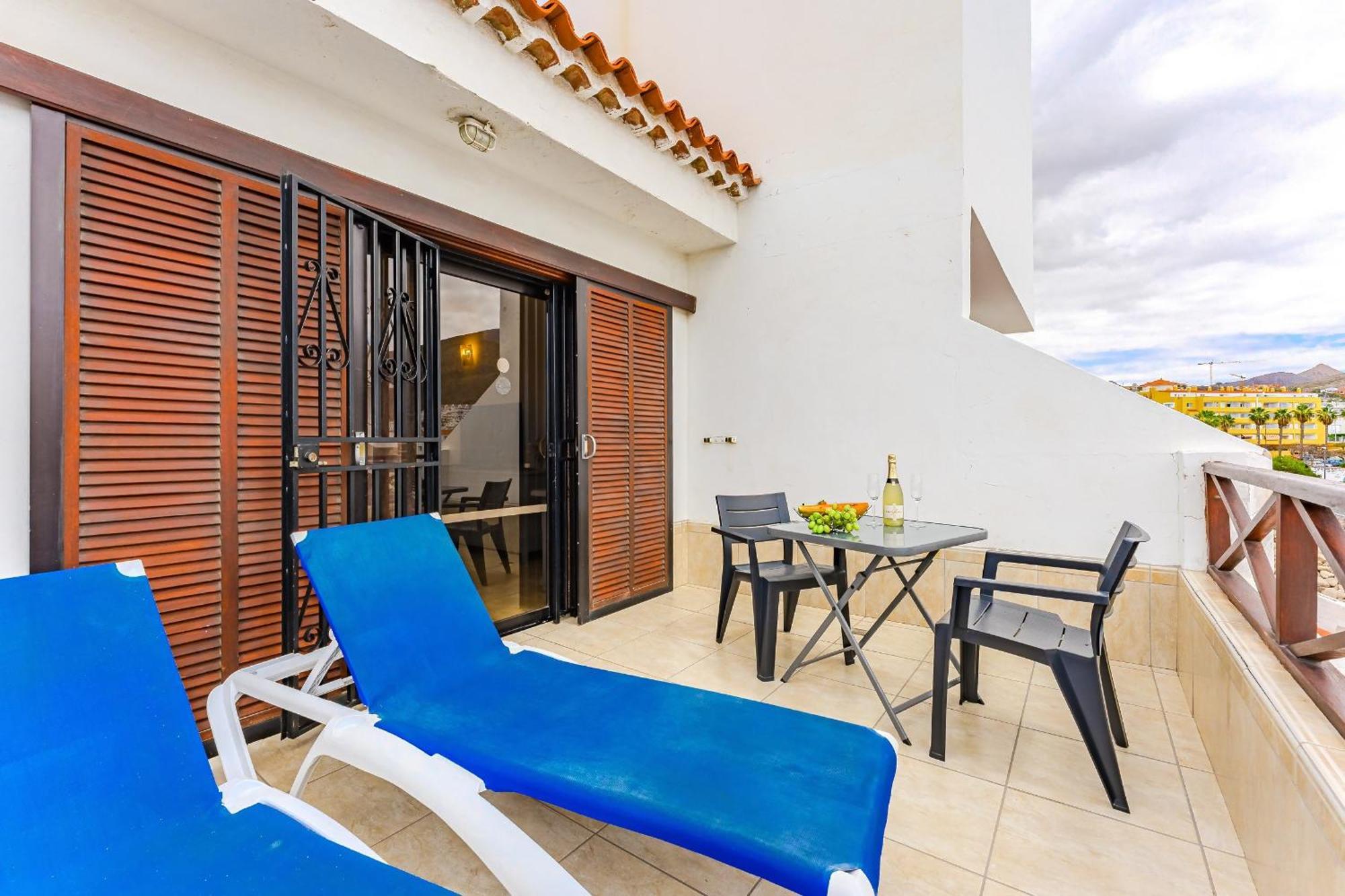 Blue Cristianos By Welcome Tenerife Los Cristianos  Exterior photo